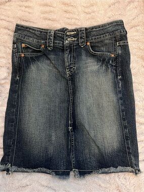 Vintage Women’s Dark Wash Denim Skirt - Classic Blue